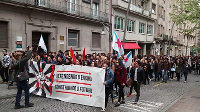 2016 04 13 MobilizacionEstudantil_Ourense_01.jpg